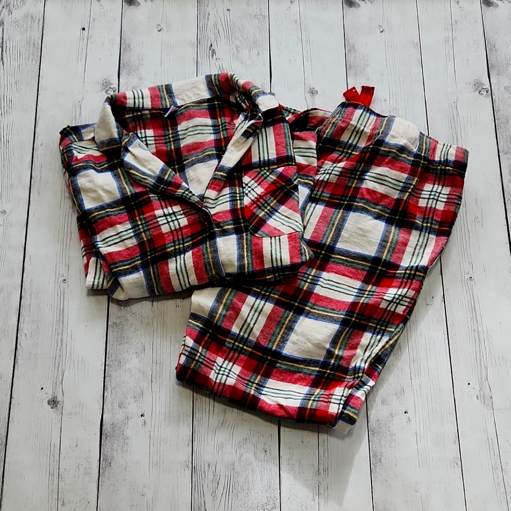 Old Navy Large Womens Red/Green/White/Yellow/Black Plaid Pajamas